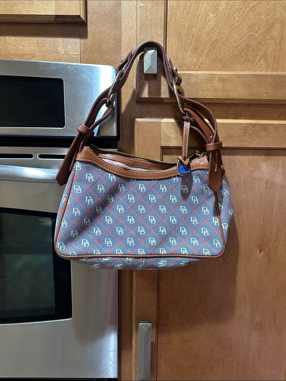 Vintage Y2K blue denim/white/red Dooney & Bourke hobo shoulder bag signature
